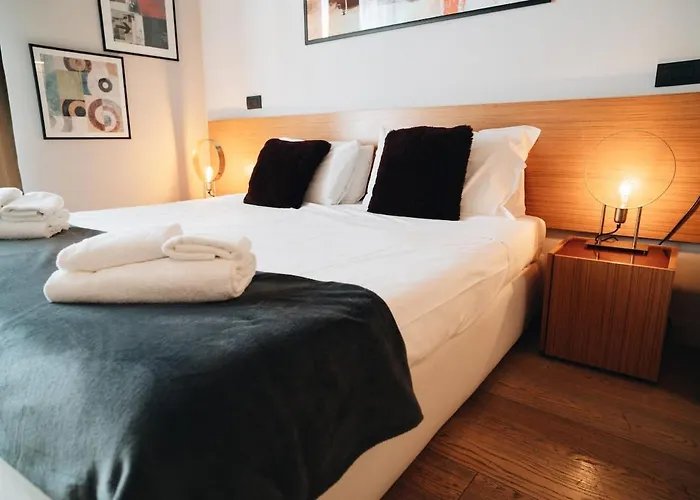 Downtown Boutique House - Ca Domus Collection Konukevi Roma