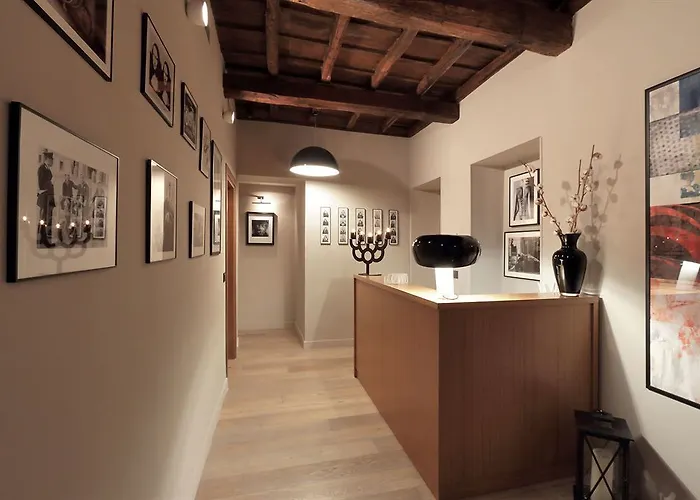 Downtown Boutique House - Ca Domus Collection Konukevi Roma
